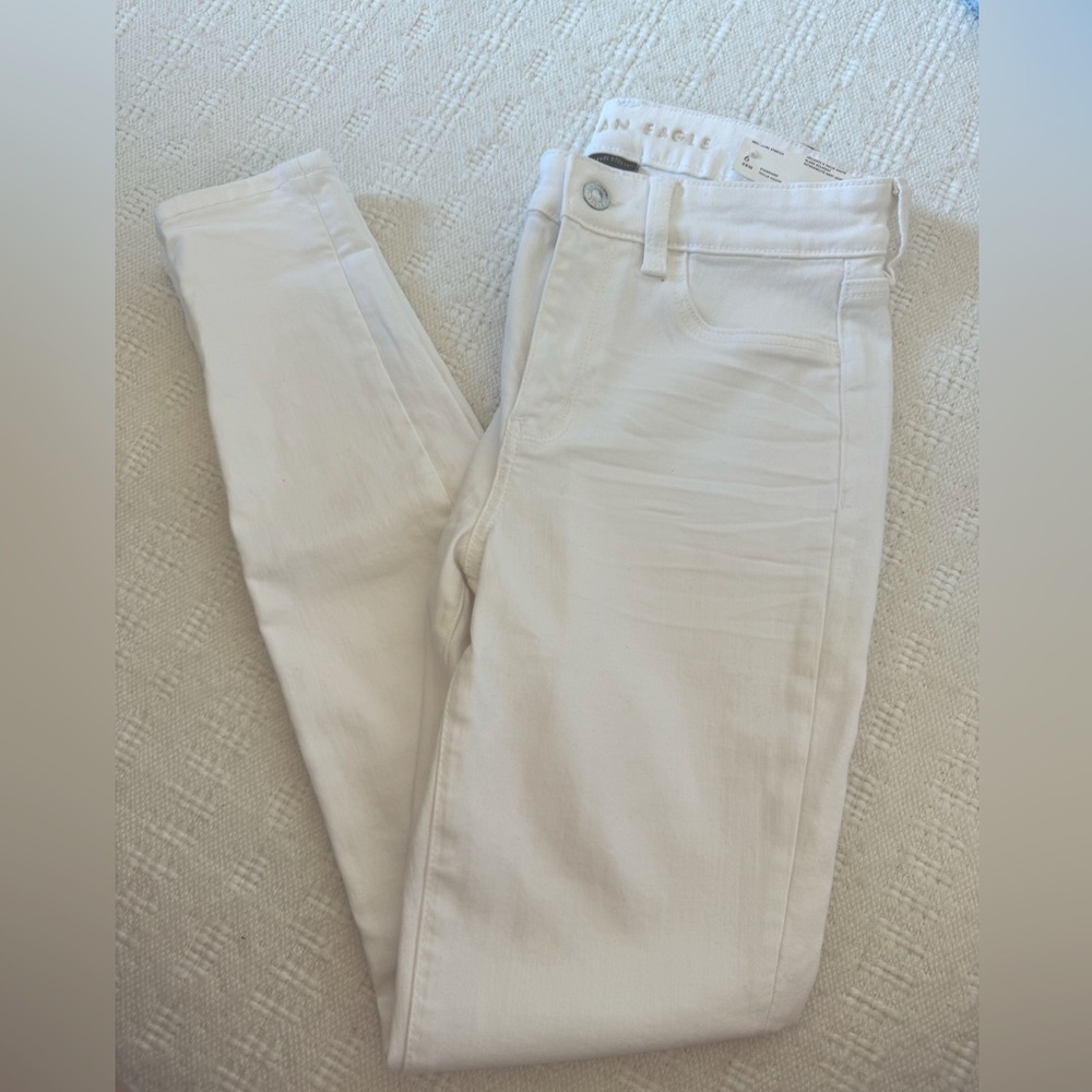 Women's White Next Level Stretch Skinny Jean - Size 6 or 28w